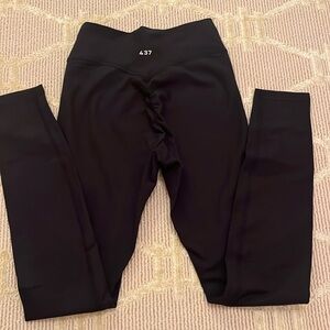 437 Women's Black Leggings
